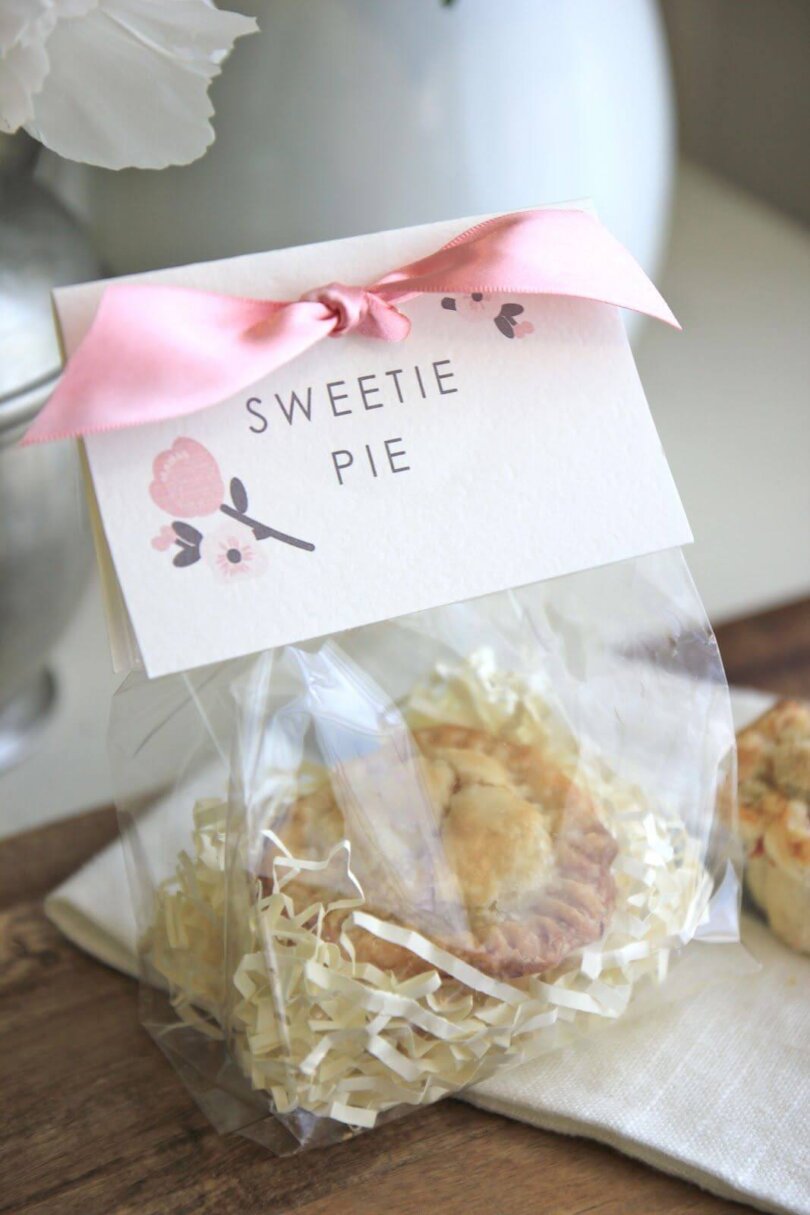 33+ Cool Personalized Baby Shower favors Ideas for 2025