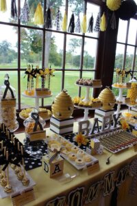 33+ Unique Bee Themed Baby Shower Ideas (Free Printable included)